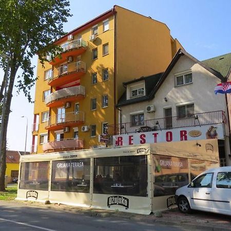 Domin Osijek Hotel Kültér fotó